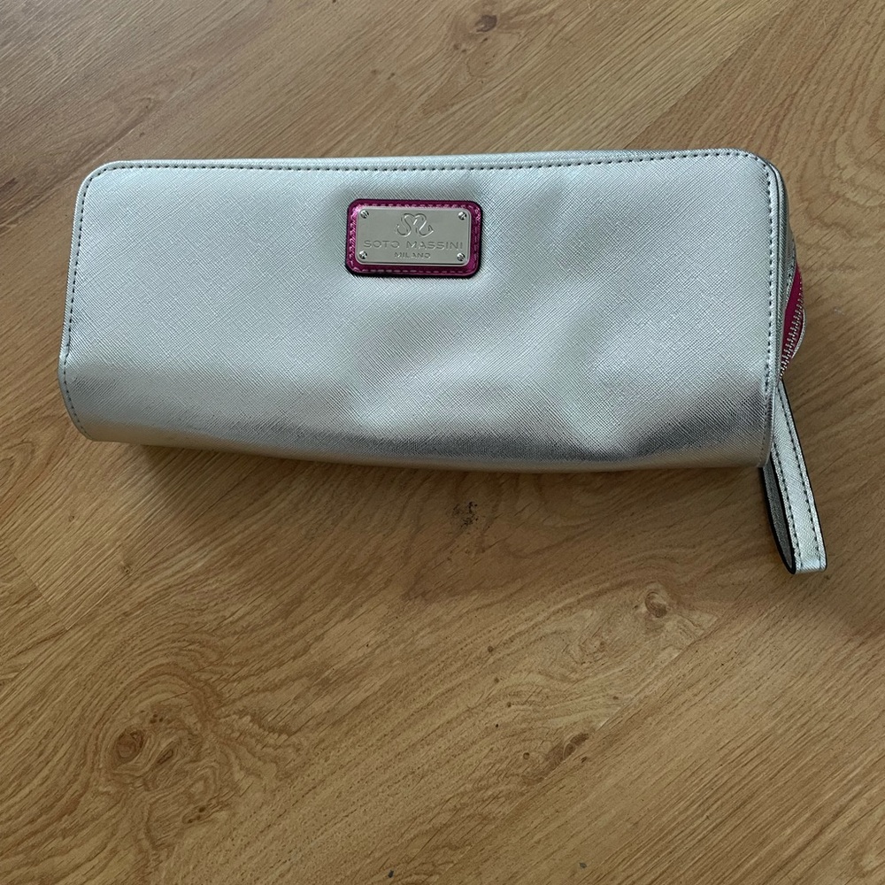 Soto Massini sliver clutch with dust bag